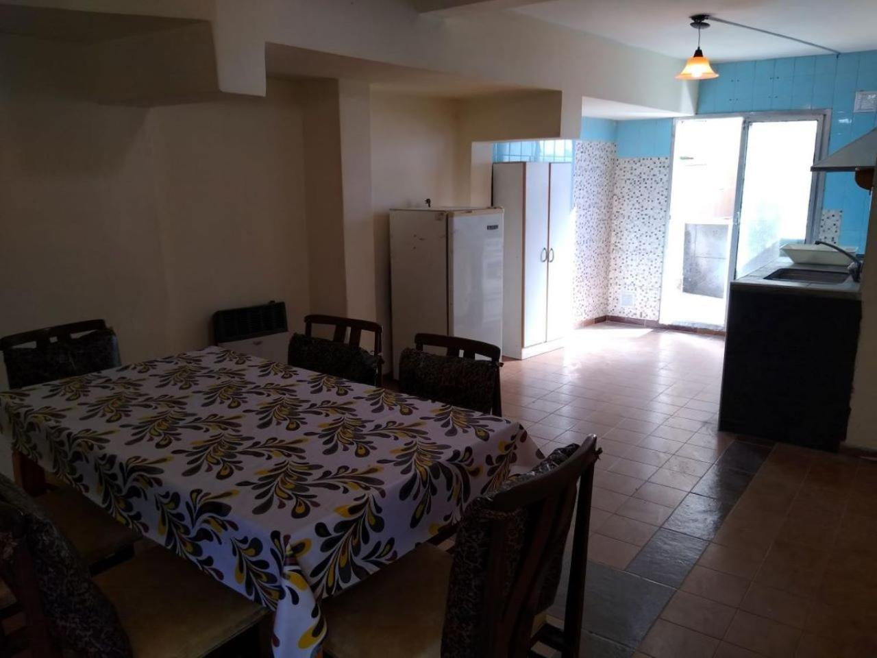 Apartment Shakespeare 101 Ph3 Pb